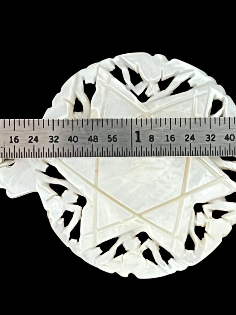 Vintage Mother of Pearl Beaded Necklace With Hand Carved Star of David - Picture 12 of 15